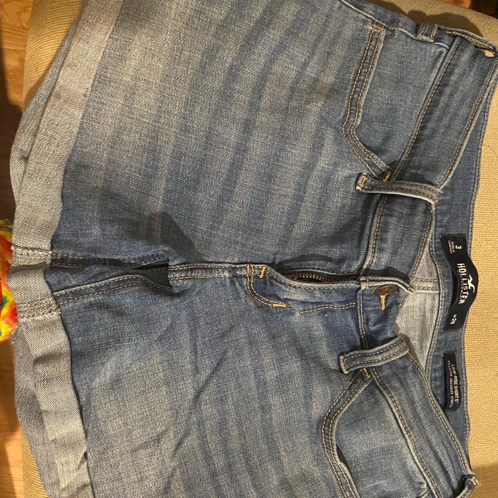 Hollister denim shorts size 3